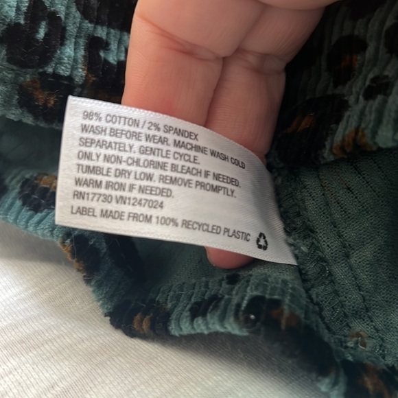 𝅺art CLASS Corduroy Leopard Skirt w/ Overalls - Picture 4 of 4